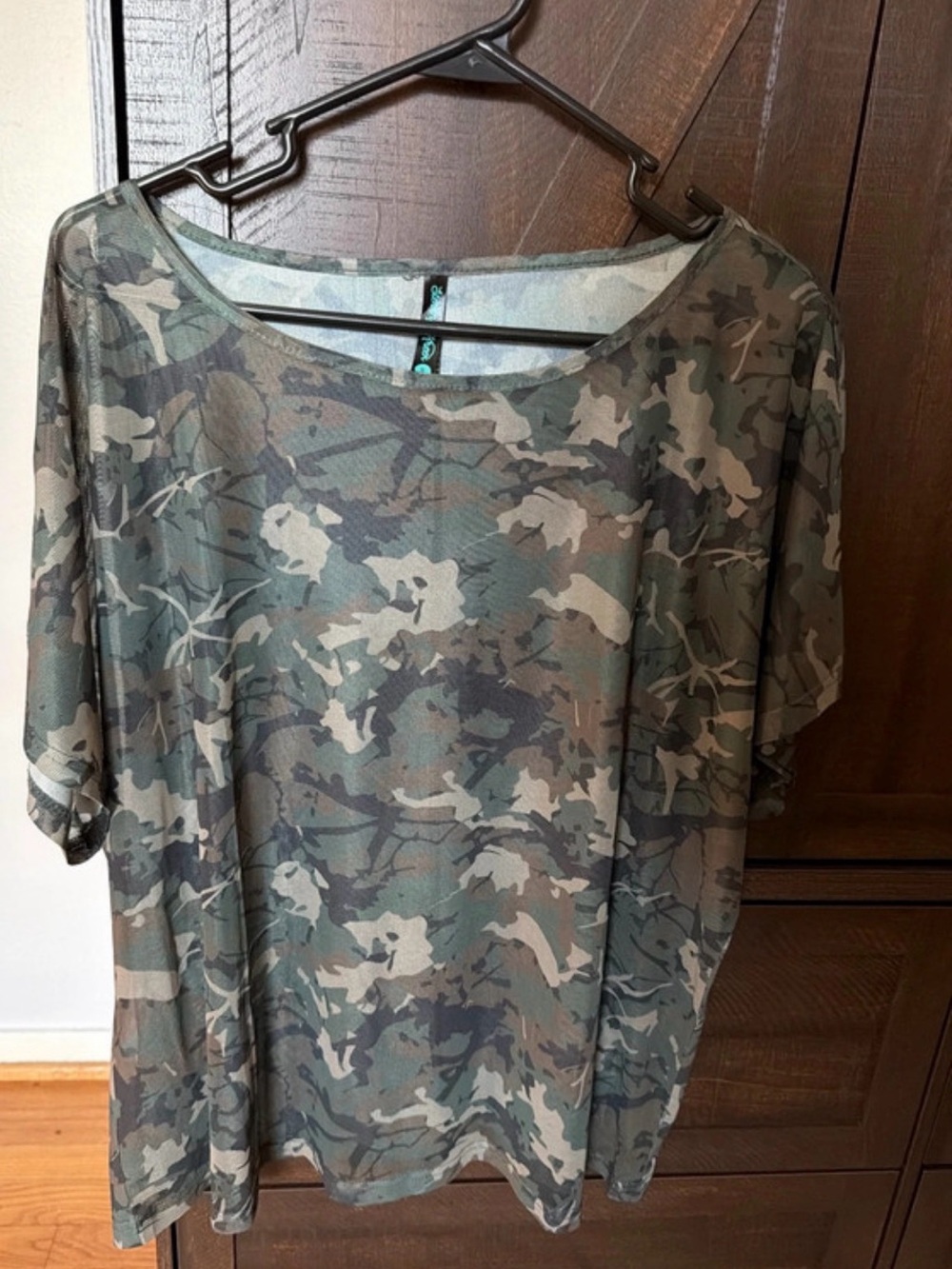 Women’s Camo Short Sleeve Shirt - Green Camo